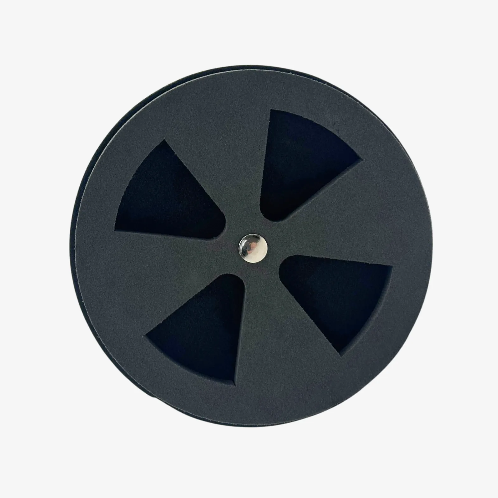 Silence and flow regulator